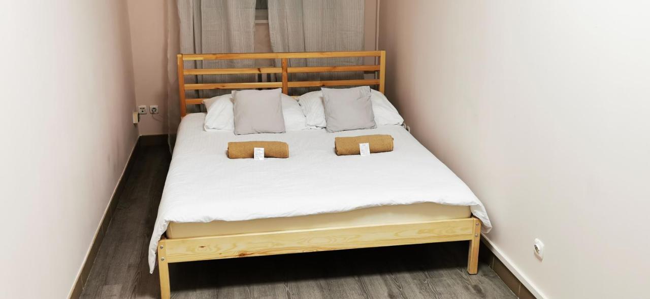 Hostel Powstaniec Wola - Private Rooms วอร์ซอ ภายนอก รูปภาพ