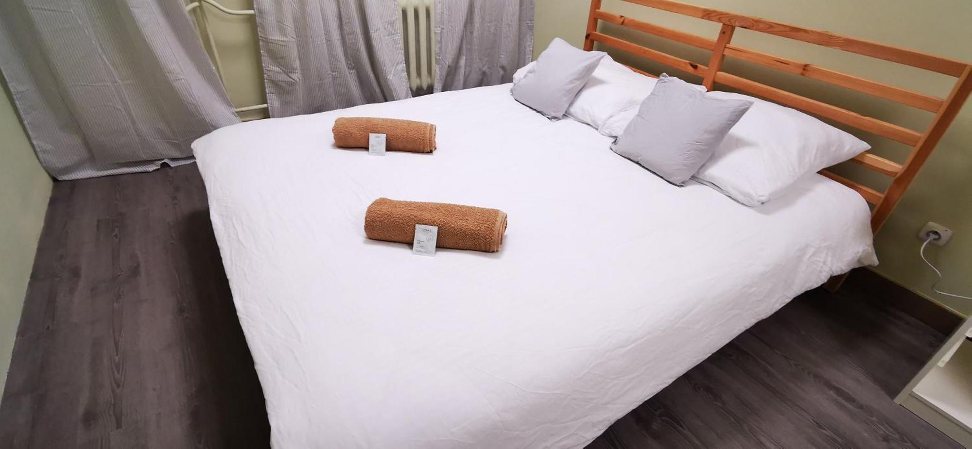 Hostel Powstaniec Wola - Private Rooms วอร์ซอ ภายนอก รูปภาพ